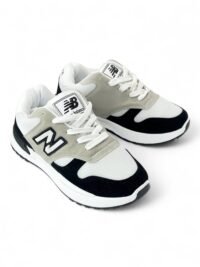 New Balance Beige/Black - Image 9
