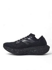 New Balance FuelCell Rebel v4  / Black - Image 2