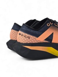 New Balance FuelCell Rebel v4 / Orange - Image 8