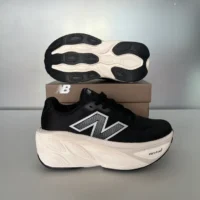 New Balance Fresh Foam Black/White - Image 11