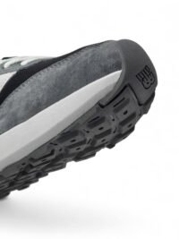 New Balance 370 Black/Grey - Image 13