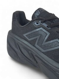 New Balance Fresh Foam Black - Image 5