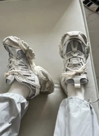adidas XLG Runner Deluxe, beige - Image 3