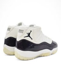 Air Jordan 11  Black White - Image 4