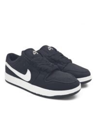 Nike SB DUNK LOW Black - Image 3